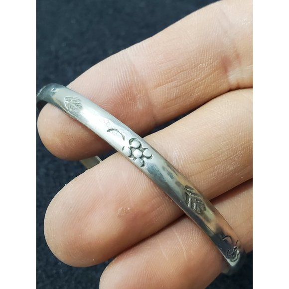 vintage silver bangle bracelet , handmade in Mexico - Eternity Setting E… - Picture 2 of 9